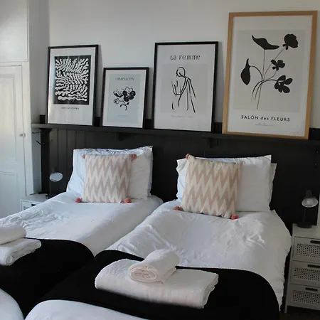 King Charles Family House & Hot Tub * Скарборо